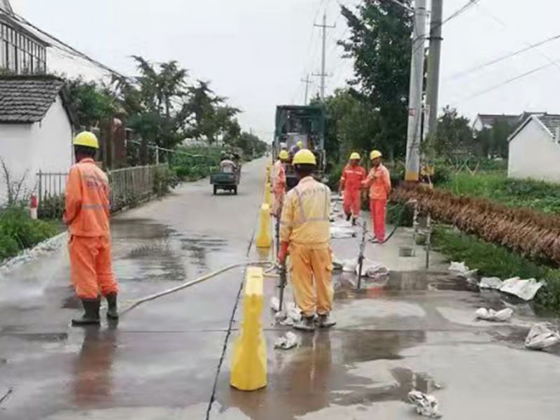 泰州姜堰X205乡村道路注浆加固