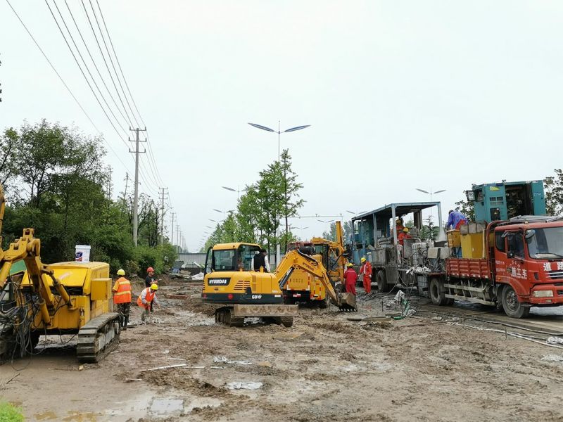 黄海南路坍塌抢修